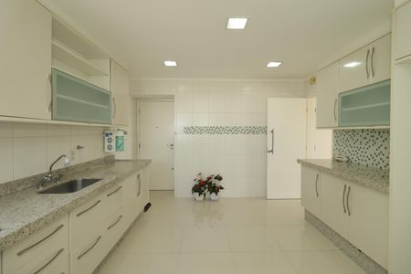 Apartamento para alugar com 142m², 3 quartos e 2 vagasCozinha