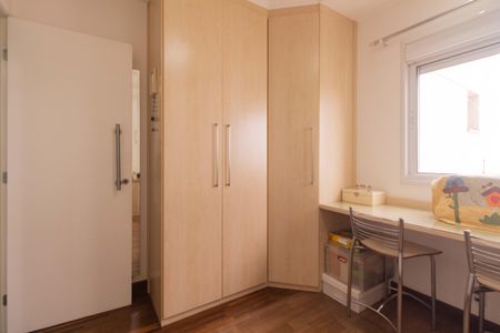 Apartamento para alugar com 142m², 3 quartos e 2 vagasQuarto
