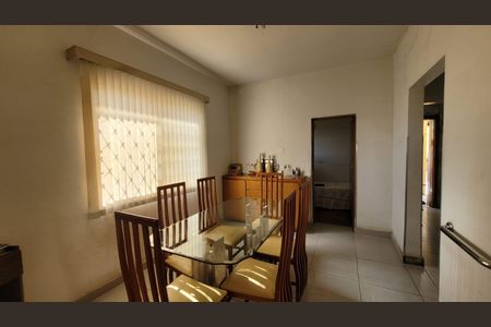 Sala de casa à venda com 5 quartos, 280m² em São Salvador, Belo Horizonte