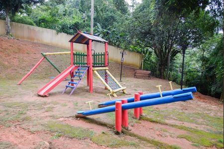 Apartamento para alugar com 75m², 3 quartos e 2 vagasÁrea comum - Playground