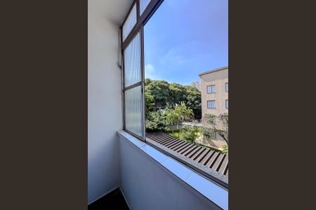 Apartamento para alugar com 77m², 2 quartos e 1 vaga Apartamento para alugar com 77m², 2 quartos e 1 vagaÁrea de Serviço