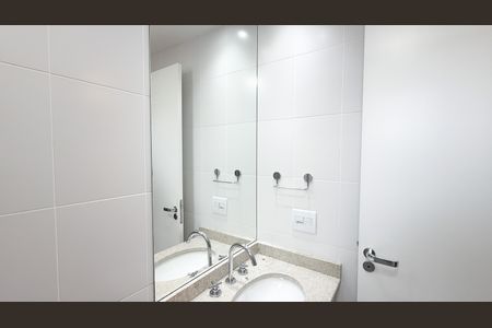 Apartamento à venda com 118m², 3 quartos e 2 vagasBanheiro da Suíte 2