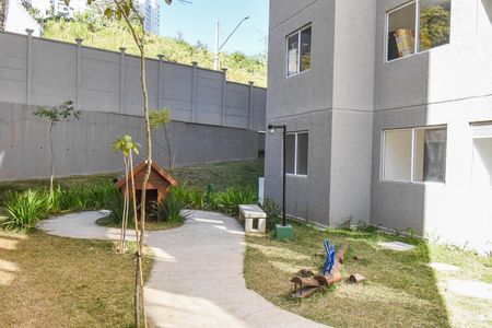 Apartamento para alugar com 42m², 2 quartos e sem vagaPlayground