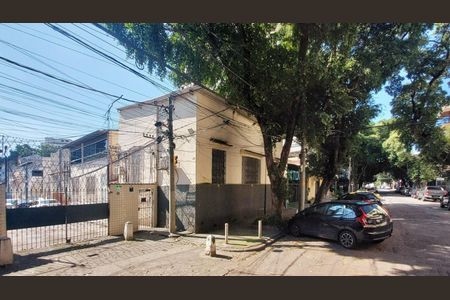Casa à venda com 100m², 2 quartos e 1 vagaFachada