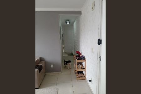 Sala de apartamento para alugar com 2 quartos, 54m² em Jardim California, Jacareí