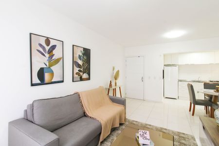 Apartamento para alugar com 77m², 3 quartos e 1 vagaSala