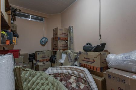 Casa de condomínio à venda com 260m², 3 quartos e 3 vagasDepósito