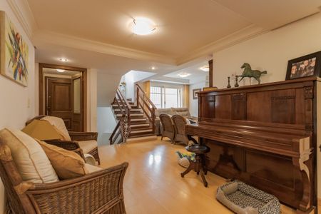 Casa de condomínio à venda com 260m², 3 quartos e 3 vagasSala