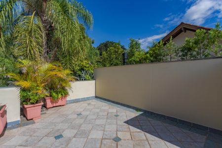 Casa de condomínio à venda com 260m², 3 quartos e 3 vagasTerraço