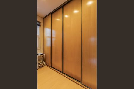 Casa de condomínio à venda com 260m², 3 quartos e 3 vagasSuíte