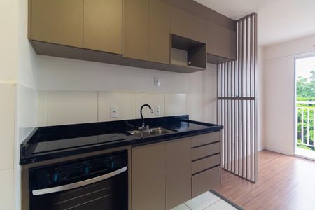 Cozinha de apartamento para alugar com 1 quarto, 30m² em Vila Ema, São Paulo
