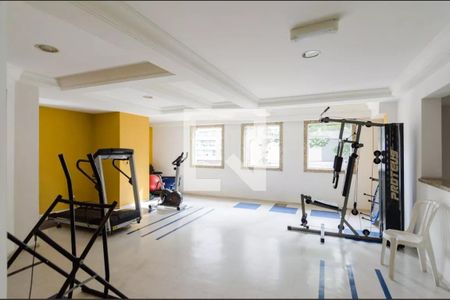 Apartamento à venda com 82m², 3 quartos e 2 vagas Apartamento à venda com 82m², 3 quartos e 2 vagasÁrea comum - Academia