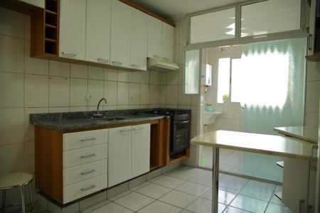 Apartamento à venda com 82m², 3 quartos e 2 vagasCozinha 