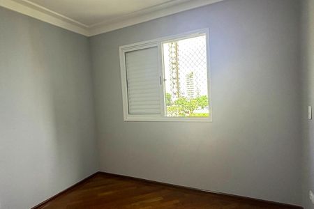 Apartamento à venda com 82m², 3 quartos e 2 vagasQuarto 2 