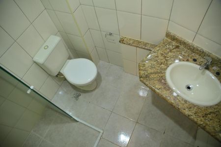 Apartamento à venda com 82m², 3 quartos e 2 vagasBanheiro Social 