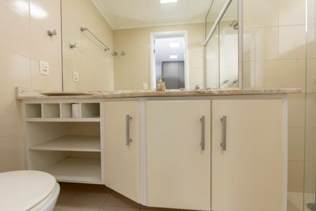 Apartamento para alugar com 164m², 3 quartos e 3 vagasBanheiro da Suite 1