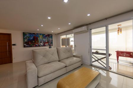 Apartamento para alugar com 164m², 3 quartos e 3 vagasSala