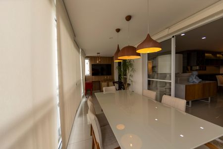 Apartamento para alugar com 164m², 3 quartos e 3 vagasVaranda