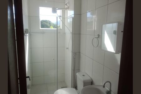 Banheiro de apartamento para alugar com 2 quartos, 60m² em Camburi, Maricá