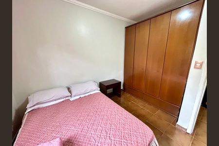 Casa à venda com 175m², 3 quartos e 2 vagas Casa à venda com 175m², 3 quartos e 2 vagasQuarto 1