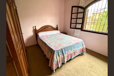 Casa à venda com 175m², 3 quartos e 2 vagas Casa à venda com 175m², 3 quartos e 2 vagasQuarto 2