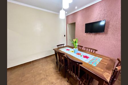 Casa à venda com 175m², 3 quartos e 2 vagas Casa à venda com 175m², 3 quartos e 2 vagasCopa