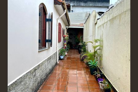 Casa à venda com 175m², 3 quartos e 2 vagas Casa à venda com 175m², 3 quartos e 2 vagasQuintal