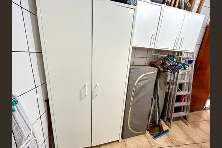 Casa à venda com 175m², 3 quartos e 2 vagas Casa à venda com 175m², 3 quartos e 2 vagasÁrea de Serviço