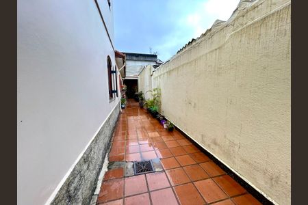 Casa à venda com 175m², 3 quartos e 2 vagas Casa à venda com 175m², 3 quartos e 2 vagasQuintal