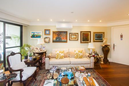 Apartamento à venda com 178m², 3 quartos e 3 vagas