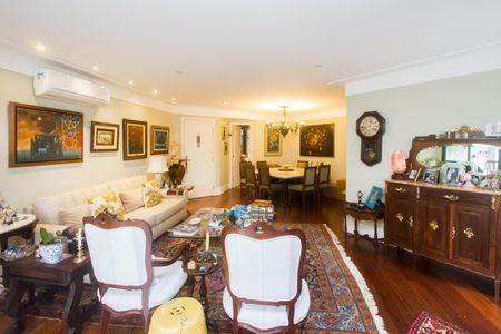 Apartamento à venda com 178m², 3 quartos e 3 vagas