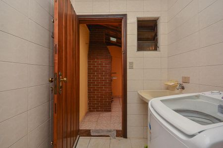 Casa à venda com 154m², 4 quartos e 2 vagas Casa à venda com 154m², 4 quartos e 2 vagasÁrea de Serviço