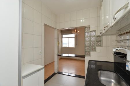 Apartamento para alugar com 65m², 2 quartos e 1 vagaCozinha