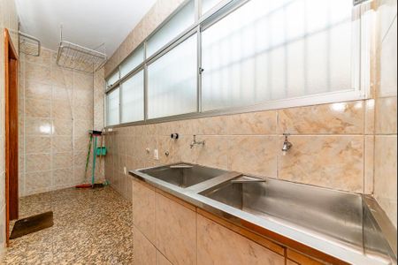 Apartamento para alugar com 179m², 4 quartos e 4 vagasÁrea de Serviço