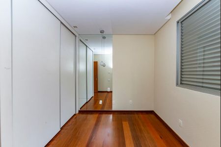 Apartamento para alugar com 179m², 4 quartos e 4 vagasQuarto 4