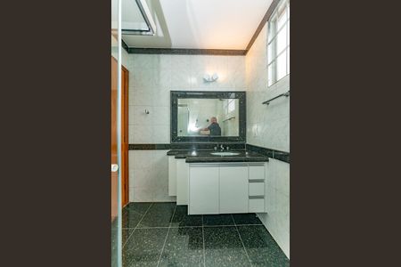 Apartamento para alugar com 179m², 4 quartos e 4 vagasBanheiro Social