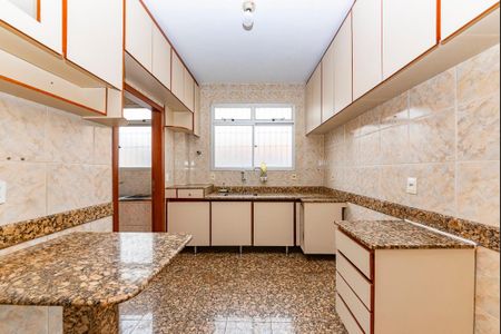 Apartamento para alugar com 179m², 4 quartos e 4 vagasCozinha