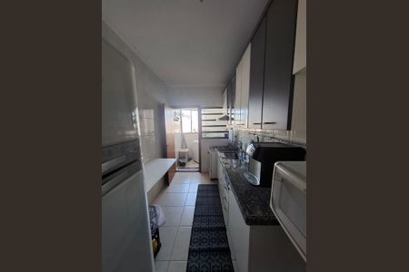 Cozinha de apartamento para alugar com 2 quartos, 62m² em Jardim Tranquilidade, Guarulhos