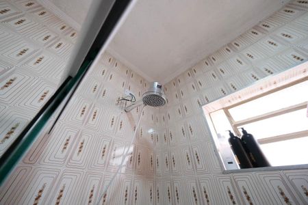Casa à venda com 160m², 3 quartos e 2 vagasBanheiro