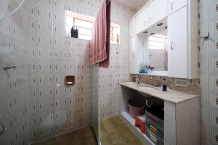Casa à venda com 160m², 3 quartos e 2 vagasBanheiro