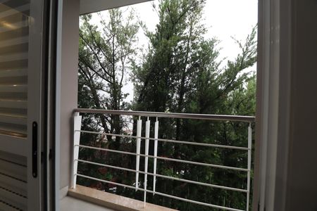 Casa de condomínio para alugar com 250m², 4 quartos e 4 vagasQuarto 3 - Suíte