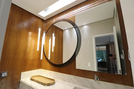 Casa de condomínio para alugar com 250m², 4 quartos e 4 vagasLavabo