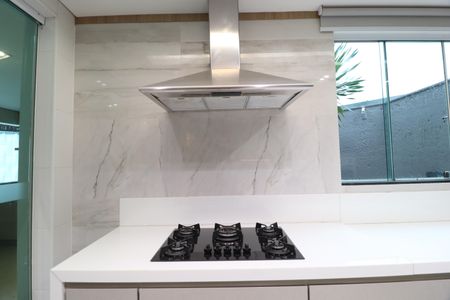 Casa de condomínio para alugar com 250m², 4 quartos e 4 vagasCozinha