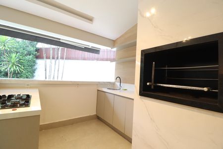 Casa de condomínio para alugar com 250m², 4 quartos e 4 vagasChurrasqueira