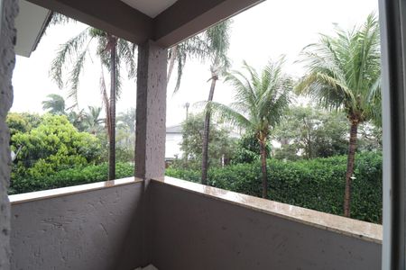 Casa de condomínio para alugar com 250m², 4 quartos e 4 vagasQuarto 4 - Suíte