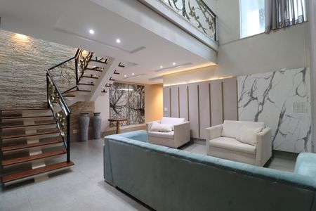 Casa de condomínio para alugar com 250m², 4 quartos e 4 vagasSala