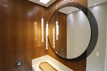 Casa de condomínio para alugar com 250m², 4 quartos e 4 vagasLavabo