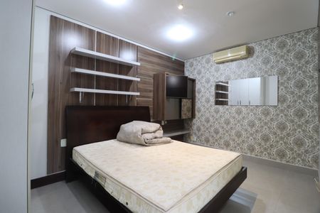 Casa de condomínio para alugar com 250m², 4 quartos e 4 vagasQuarto 3 - Suíte