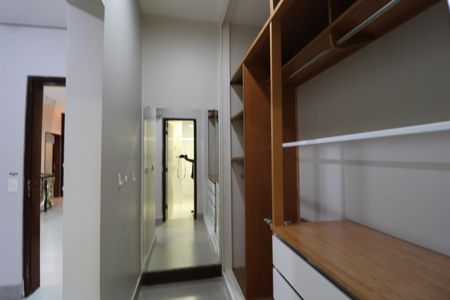 Casa de condomínio para alugar com 250m², 4 quartos e 4 vagasQuarto 1 - Suíte