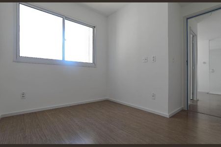 Apartamento para alugar com 1 quarto, 60m² em Vila Francisco Remeikis, Taboão da Serra